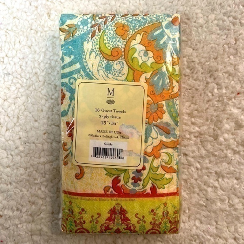 🎉 2/$14 Mudlark “Santika” Tissue Guest Towels